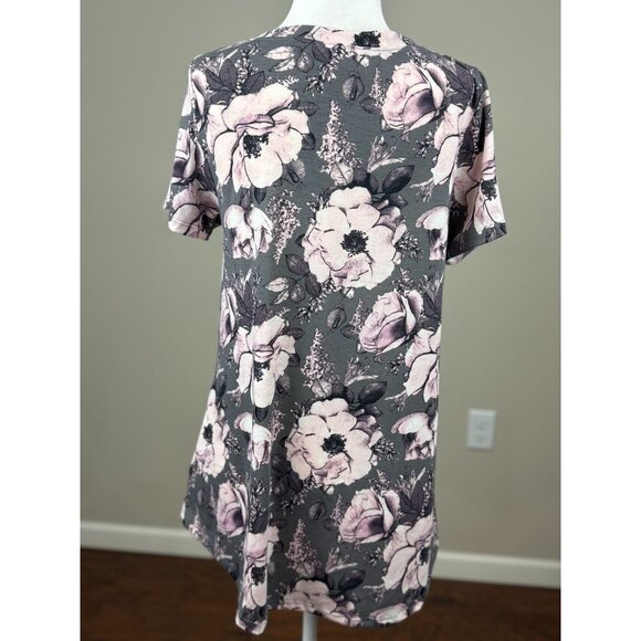 NEW LuLaRoe Womens Knit Tunic Top S Short Sleeve Gray Pink Floral Scoop Neck - Picture 4 of 7